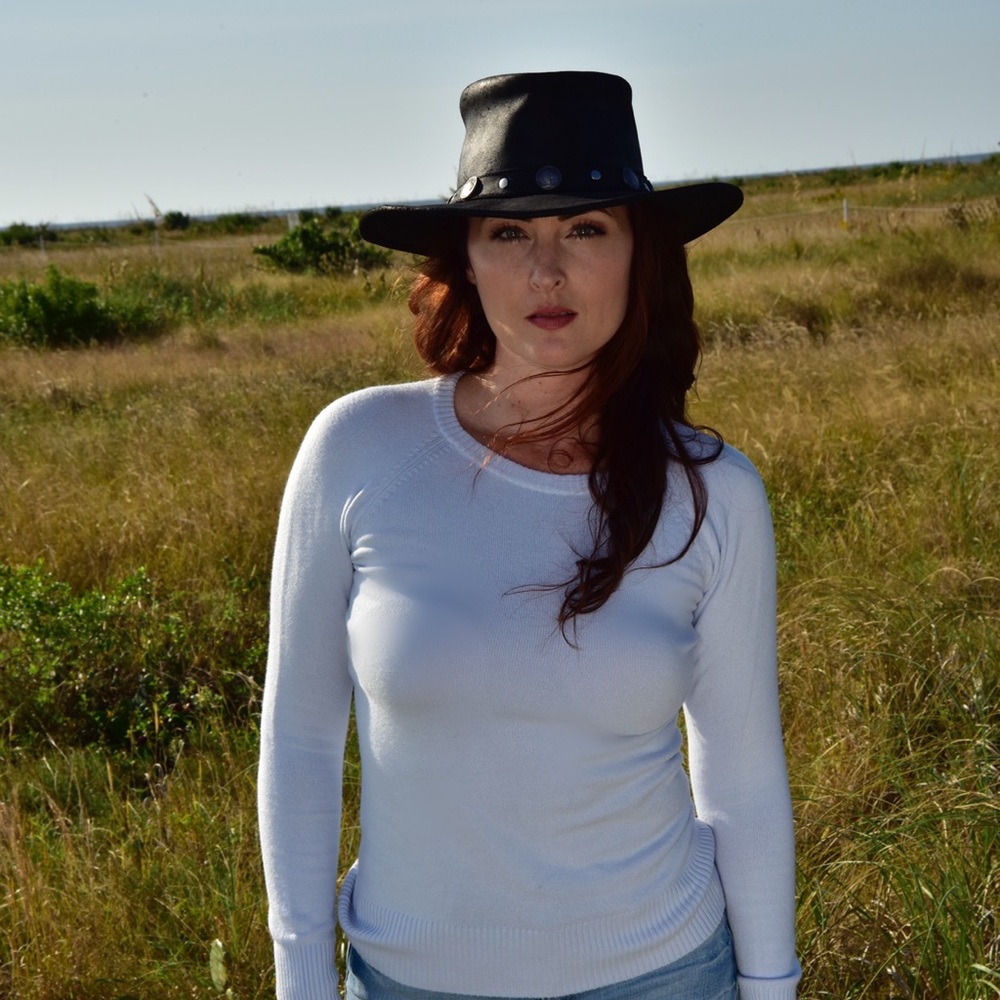 Meet your Posher, Nikole